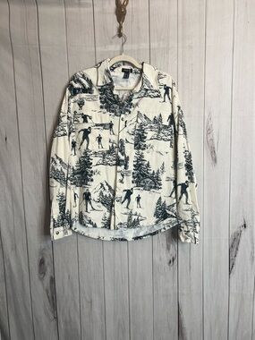 Forever 21 Cream Shirt with Black Ski Scenic Print